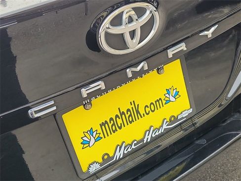 Used 2019 Toyota Camry SE w/ Convenience Package image 29