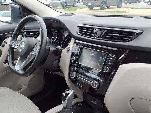 Certified 2022 Nissan Rogue Sport SL AWD/4WD image 24