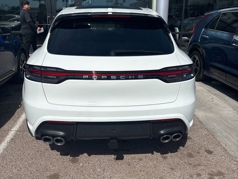 Used 2024 Porsche Macan image 8