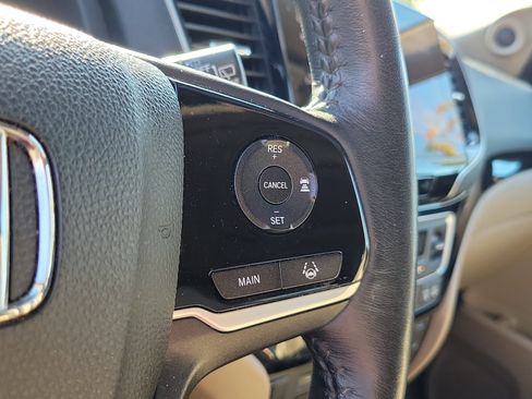 Used 2021 Honda Pilot Touring image 29