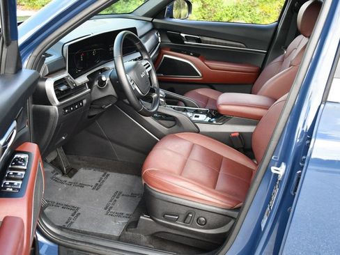 Used 2023 Kia Telluride EX FWD image 14