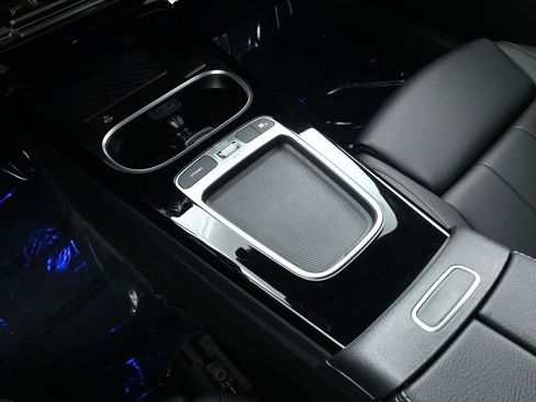 Used 2025 Mercedes-Benz CLA 250 image 40