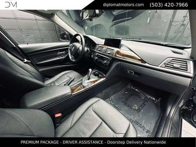 Used 2017 BMW 320i Sedan RWD image 19