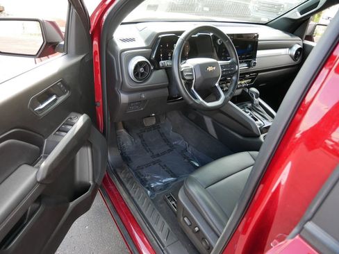 Used 2023 Chevrolet Colorado LT w/ LT Convenience Package III AWD/4WD image 11