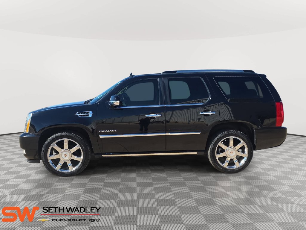 Used 2013 Cadillac Escalade Luxury AWD/4WD image 4