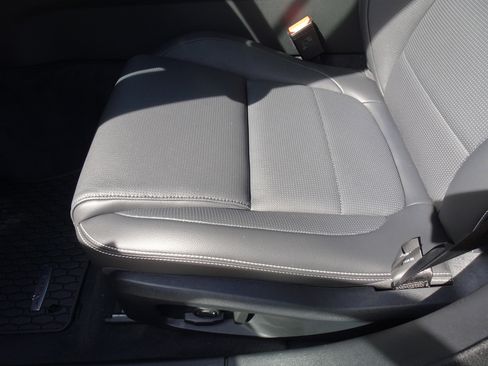 New 2024 Jaguar XF R-Dynamic SE image 19