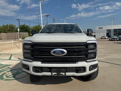 Used 2025 Ford F250 Platinum w/ FX4 Off-Road Package AWD/4WD image 9