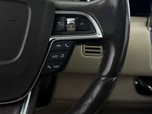 Used 2018 Lincoln Navigator Reserve w/ Technology Package AWD/4WD image 39