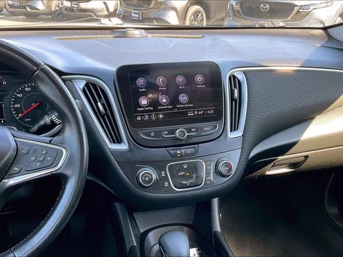 Used 2021 Chevrolet Malibu RS FWD image 5