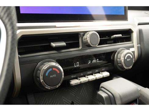 Certified 2026 Toyota Tacoma TRD Off-Road AWD/4WD image 24
