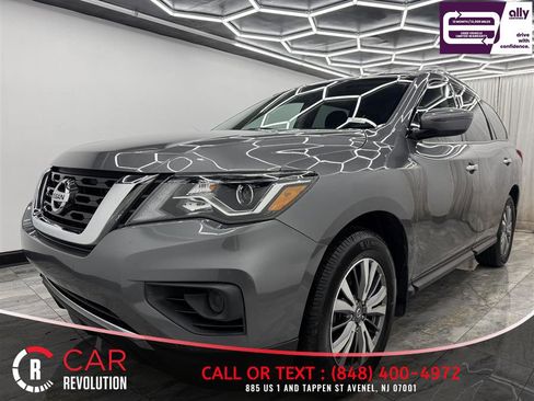 Used 2020 Nissan Pathfinder S AWD/4WD image 3