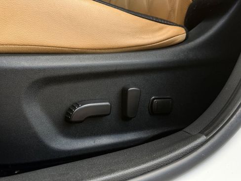 Used 2023 Nissan Sentra SV w/ SV Premium Package FWD image 11