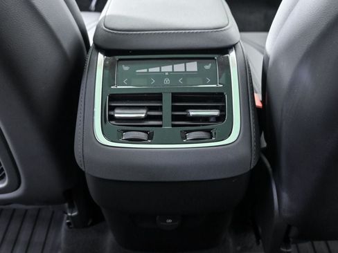 Certified 2026 Volvo XC90 B5 Core w/ Protection Package Premier AWD/4WD image 21