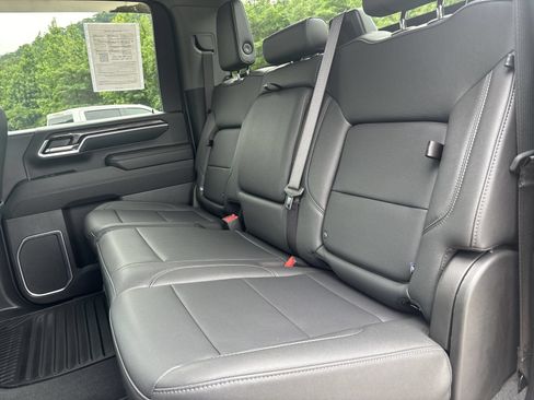 Used 2024 Chevrolet Silverado 2500 LTZ w/ LTZ Convenience Package AWD/4WD image 24