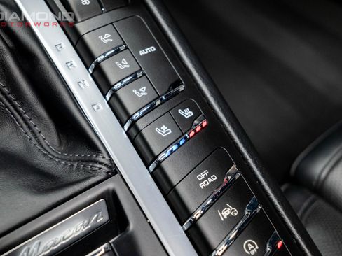 Used 2018 Porsche Macan Turbo image 86