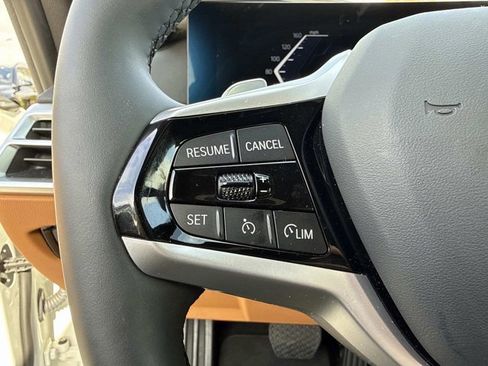 Certified 2025 BMW 330i 330i w/ Convenience Package image 33