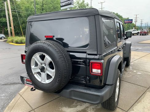 Used 2021 Jeep Wrangler Unlimited Sport AWD/4WD image 6