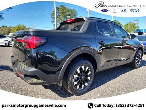 New 2025 Hyundai Santa Cruz SEL FWD image 3