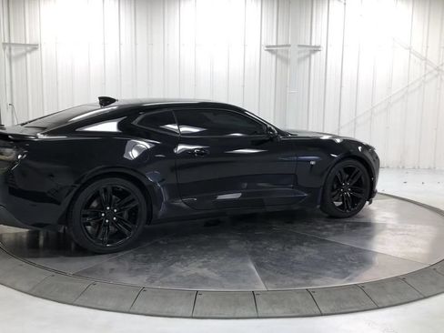 Used 2016 Chevrolet Camaro SS RWD image 8