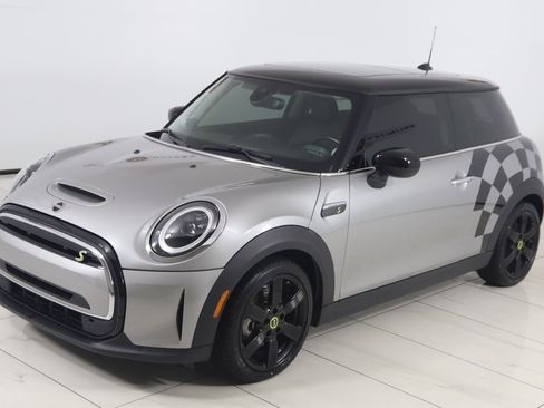 Used 2024 MINI Cooper SE FWD image 24