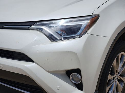 Used 2017 Toyota RAV4 Limited w/ Advanced Technology Package FWD image 11