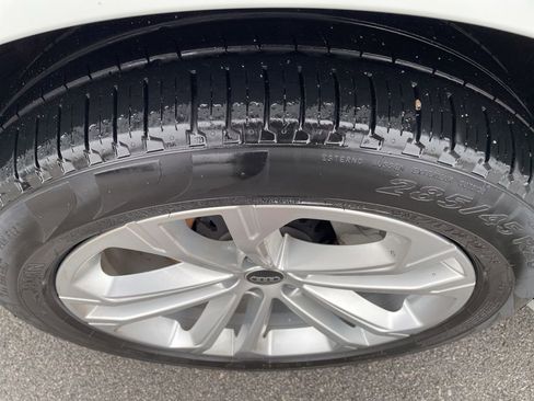 Used 2025 Audi Q7 3.0T Premium Plus image 32