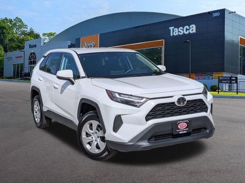 Used 2023 Toyota RAV4 LE AWD/4WD image 1