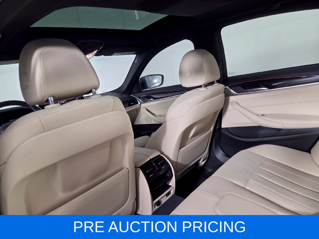Used 2023 BMW 530i w/ Convenience Package RWD image 24