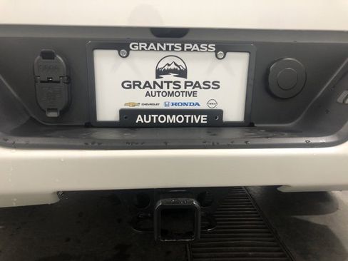 Used 2021 Chevrolet Silverado 1500 High Country image 12