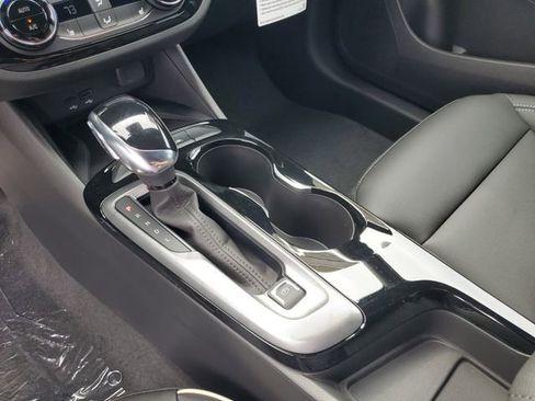 New 2026 Buick Envista Sport Touring w/ Studio Series image 18