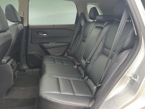 Certified 2023 Nissan Rogue SL w/ SL Premium Package AWD/4WD image 16
