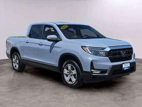 Certified 2024 Honda Ridgeline RTL image 3