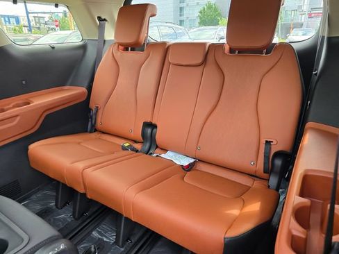 New 2026 Kia Carnival SX FWD image 14