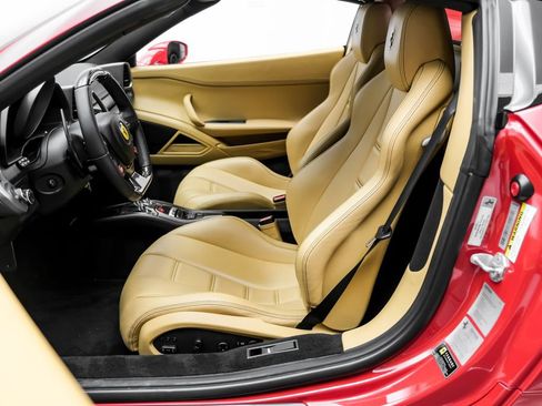 Used 2014 Ferrari 458 Spider RWD image 12