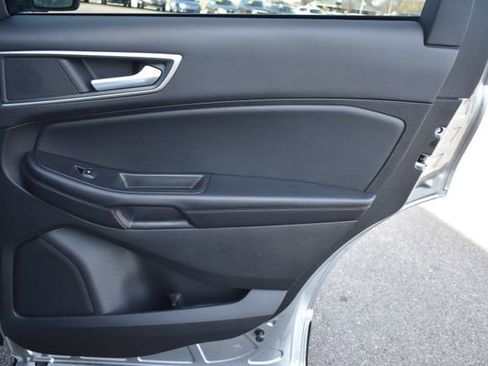 Used 2024 Ford Edge SEL w/ Convenience Package image 45