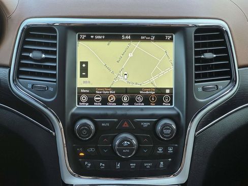 Used 2018 Jeep Grand Cherokee Summit image 18