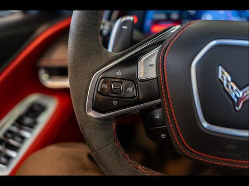 Used 2021 Chevrolet Corvette Stingray Premium Conv w/ Z51 Performance Package RWD image 30