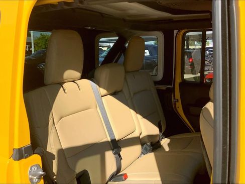 Used 2018 Jeep Wrangler Unlimited Rubicon AWD/4WD image 19