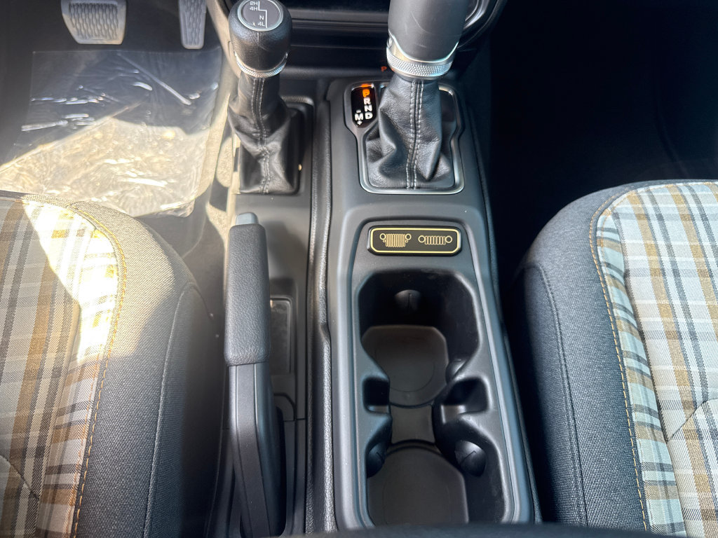 New 2026 Jeep Gladiator Sport AWD/4WD image 18