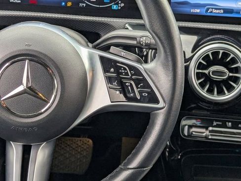 Used 2025 Mercedes-Benz CLA 250 image 21