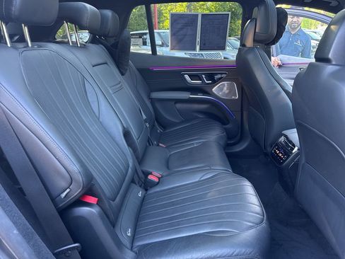 Used 2023 Mercedes-Benz EQS 580 4MATIC SUV image 7