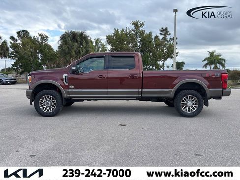 Used 2017 Ford F350 King Ranch w/ King Ranch Ultimate Package image 3