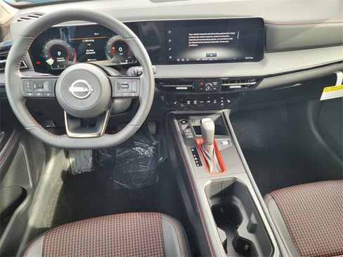 New 2026 Nissan Kicks SR image 7