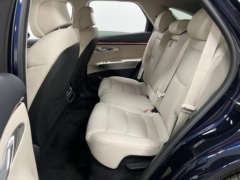 New 2026 Genesis GV70 2.5T Select image 12