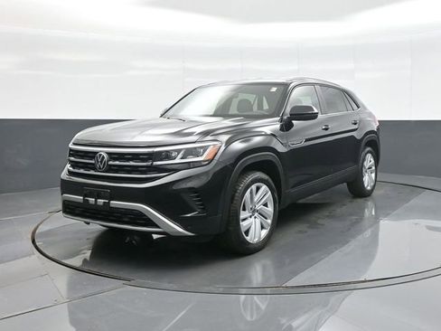 Used 2023 Volkswagen Atlas Cross Sport SE AWD/4WD image 3