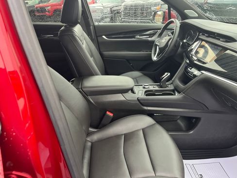Used 2024 Cadillac XT6 Premium Luxury image 31