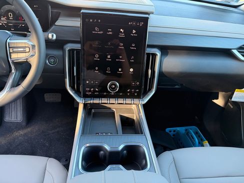 New 2026 GMC Acadia Elevation w/ Elevation Premium Package image 19