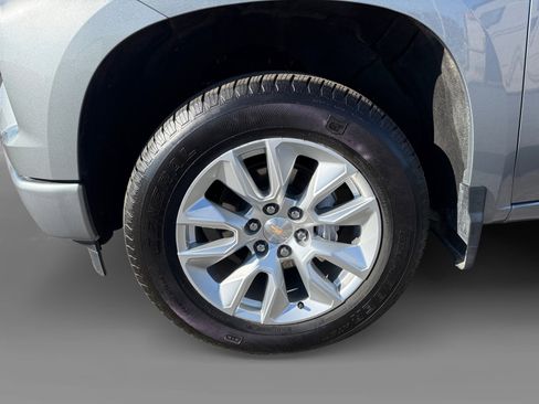 Used 2024 Chevrolet Silverado 1500 Custom w/ LPO, Dark Essentials Package image 9