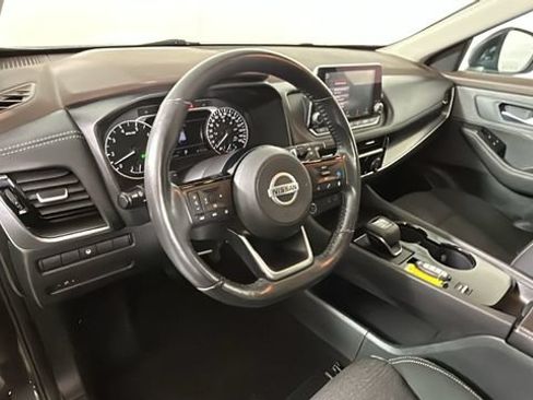 Used 2021 Nissan Rogue SV FWD image 14