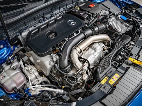 Certified 2024 Mercedes-Benz GLB 250 4MATIC image 42